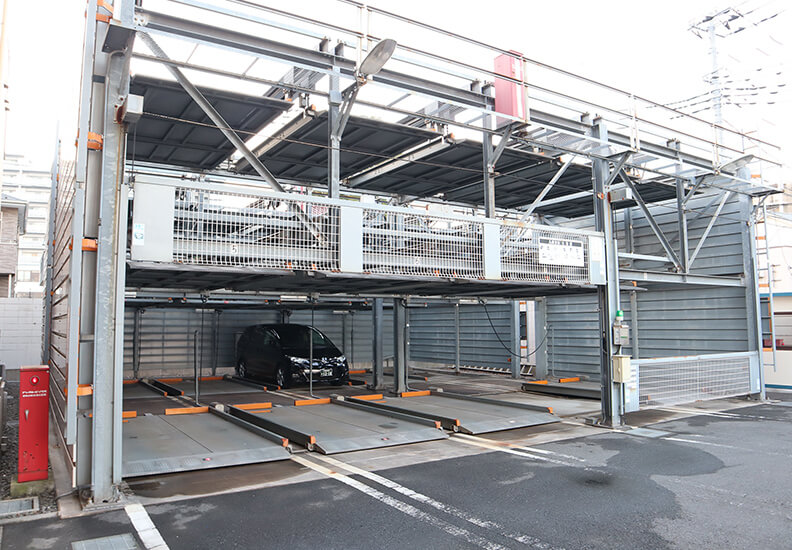 写真：平安会館さいわい駐車場